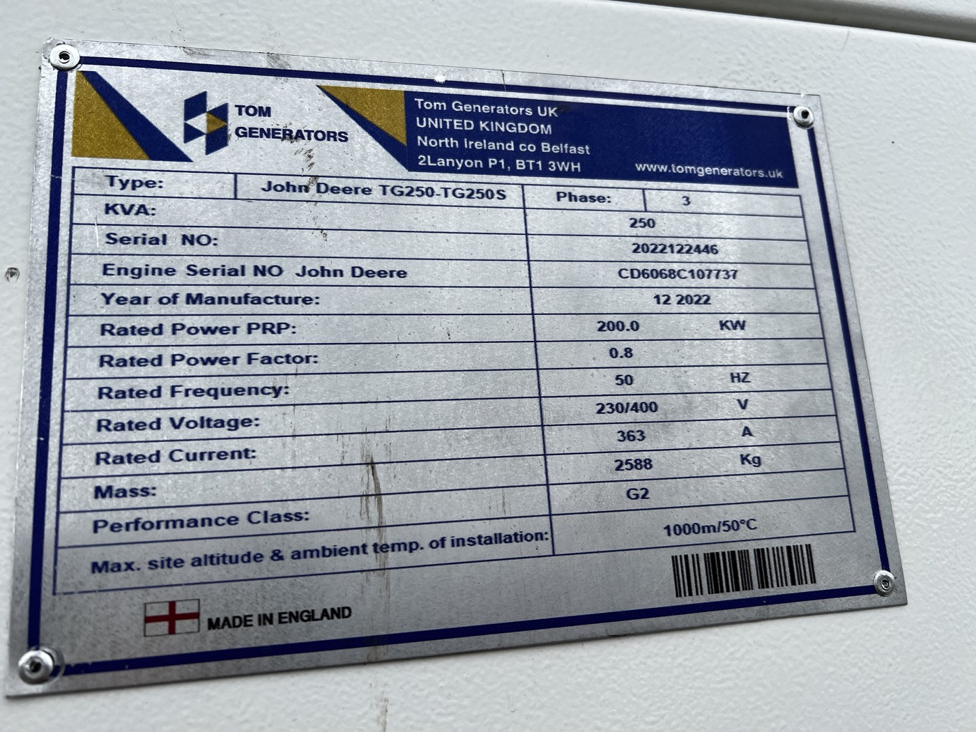 Tom Generators nameplate: John Deere TG250, 250 kVA, made in England