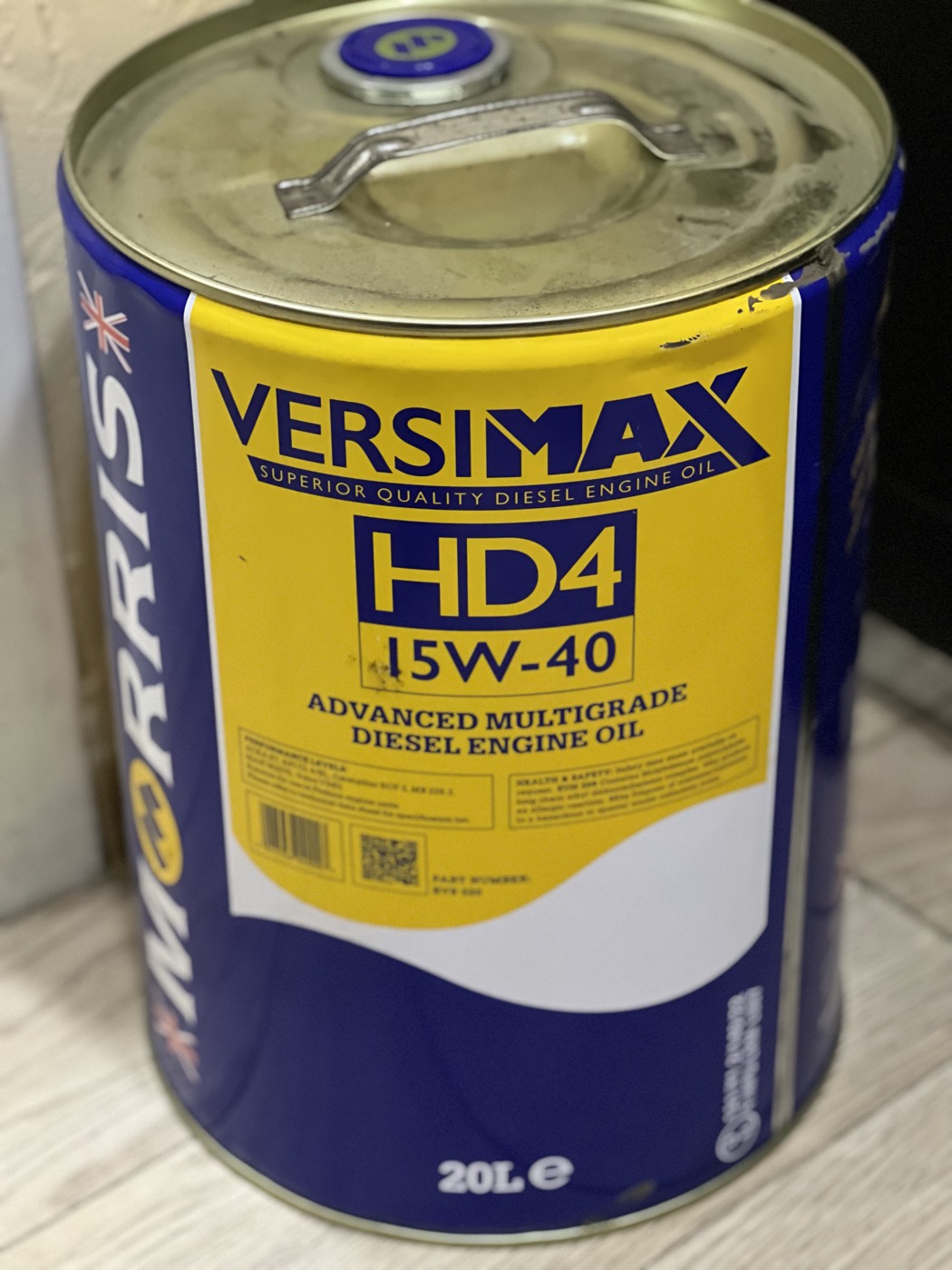 Morris VersiMax HD4 15W-40 engine oil, made in the UK